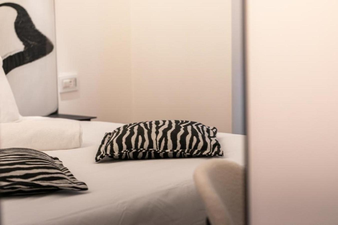 Bhr Cavour 150 Hotel Róma Kültér fotó